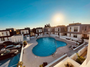 City Center Villa 7ms to Mall & Beach